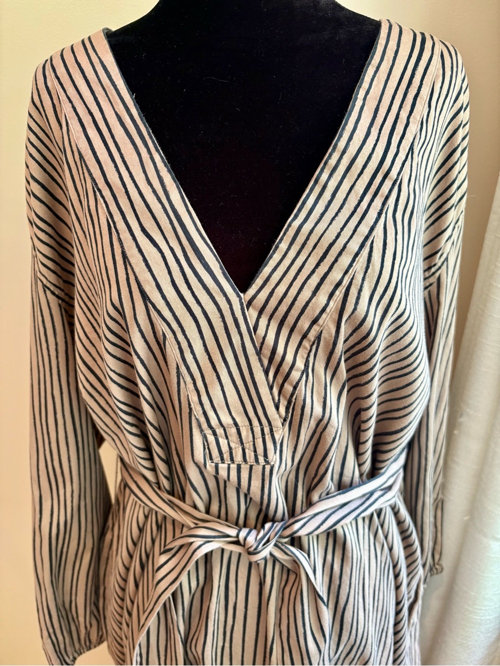 Universal Standard Tan Stripe V-Neck MIDI Dress—Size 2X/18-20